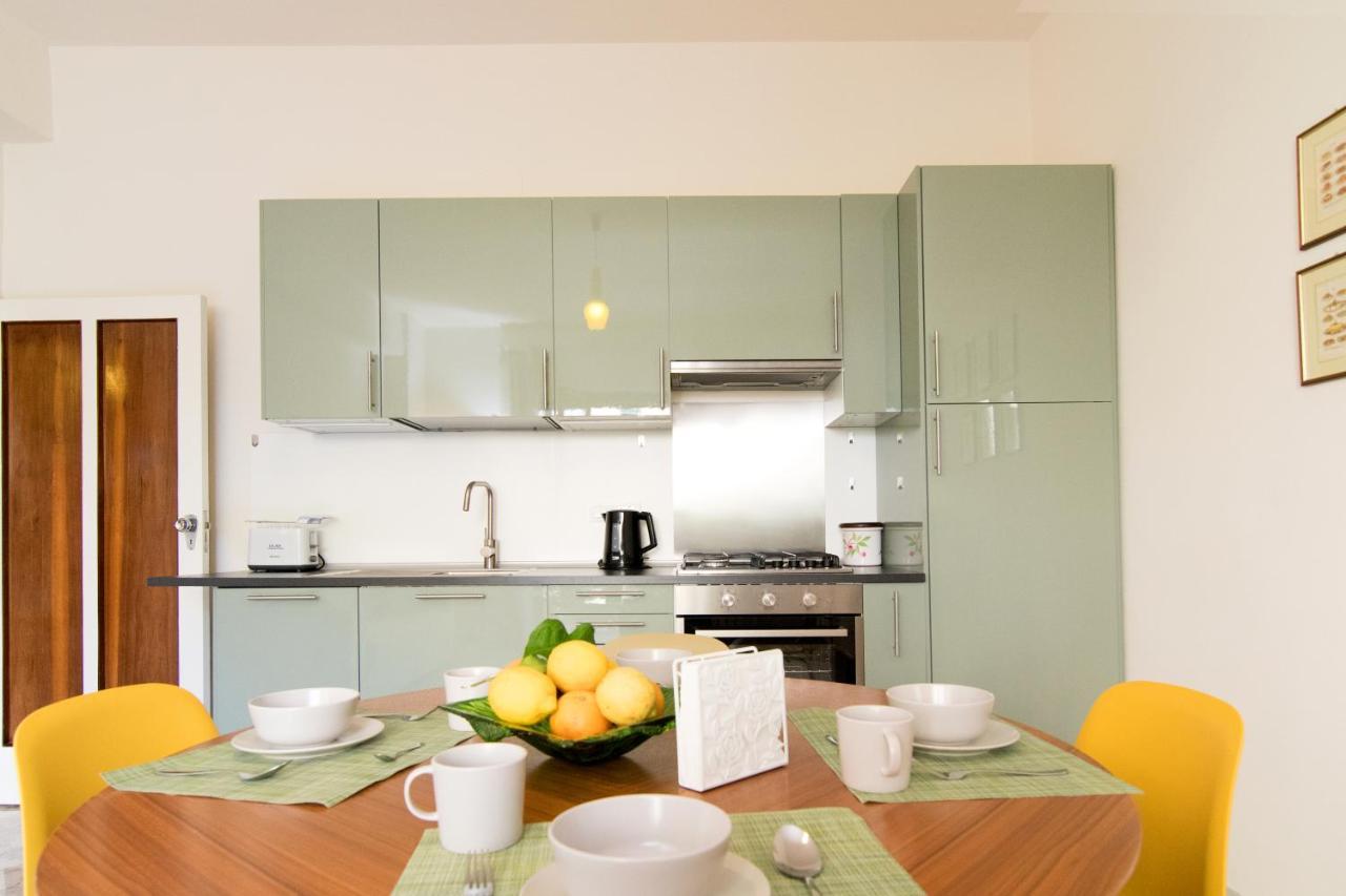 Casa Enza, For Up To 5 People, Sorrento Center Apartment Екстериор снимка